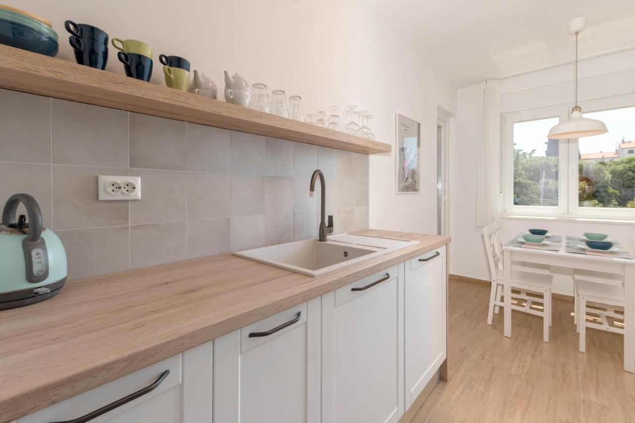 Nona Mileva Apartment プーラ エクステリア 写真